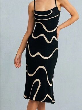 RIHOAS Black Slip Midi Dress with Cream Wave Print